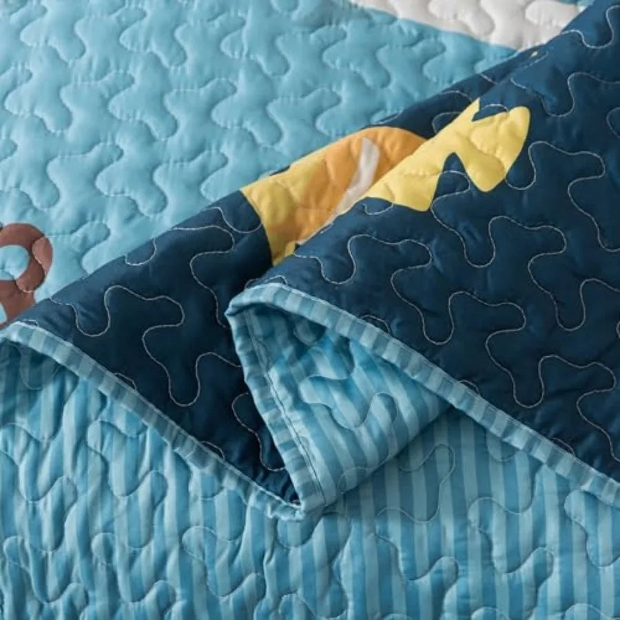 Ocean Inspired Lightweight Quilt Set With Sea Life Design