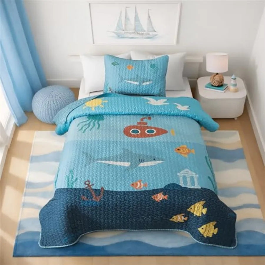 Ocean Inspired Lightweight Quilt Set With Sea Life Design