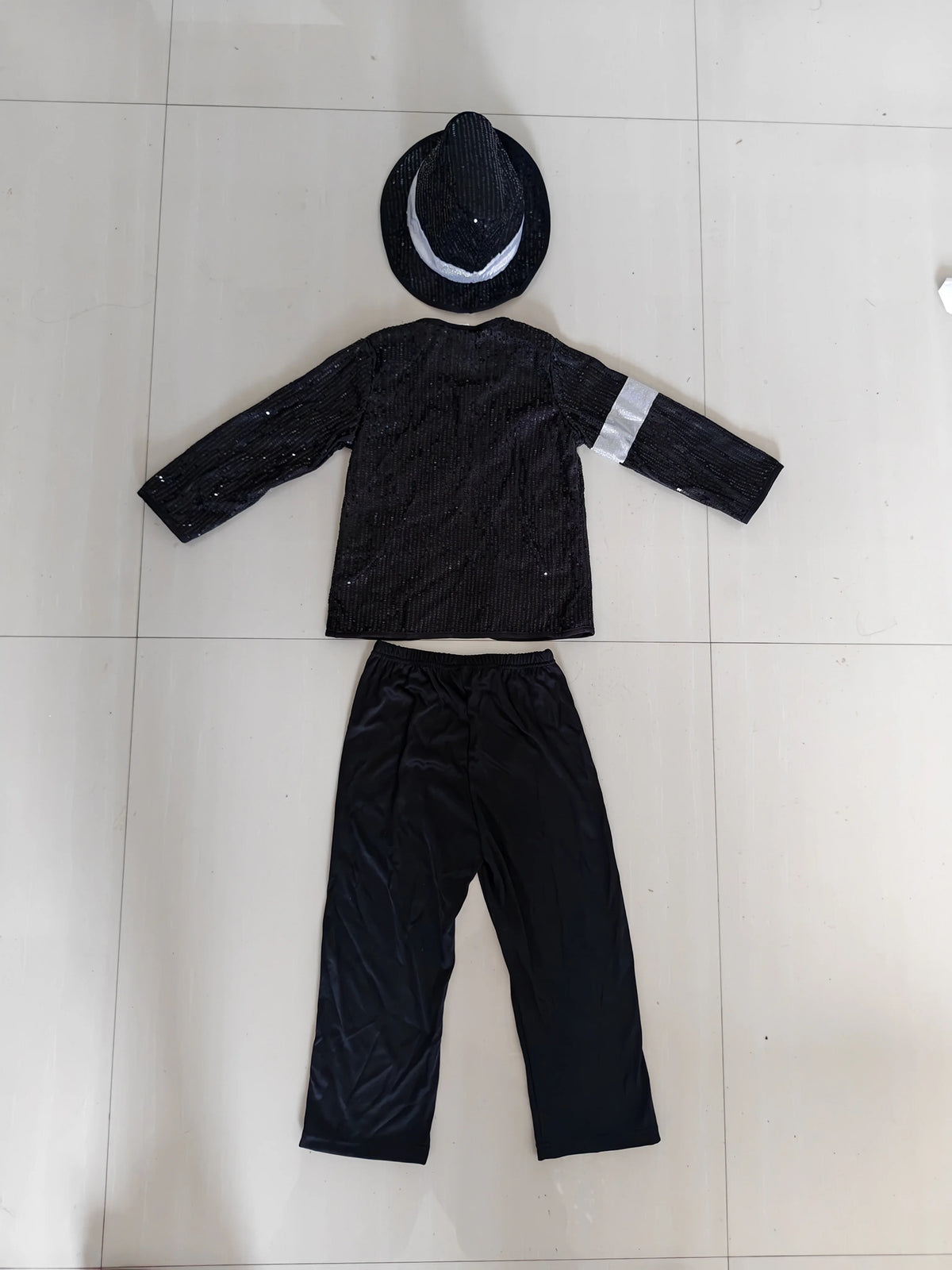Boys full stage dressing set including long sleeve coat, basic tee, side stripe pants and matching hat, stylish costume for talent show and Halloween themed role play