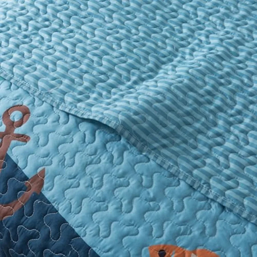 Ocean Inspired Lightweight Quilt Set With Sea Life Design