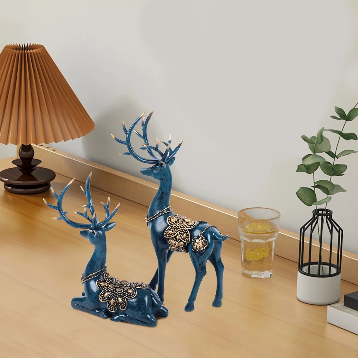 Sika Deer Tabletop Decor 2Pcs Resin Hand-Painted Deer Sculpture Figurines Smooth Surface Easy-Maintain For Desk Art Decor